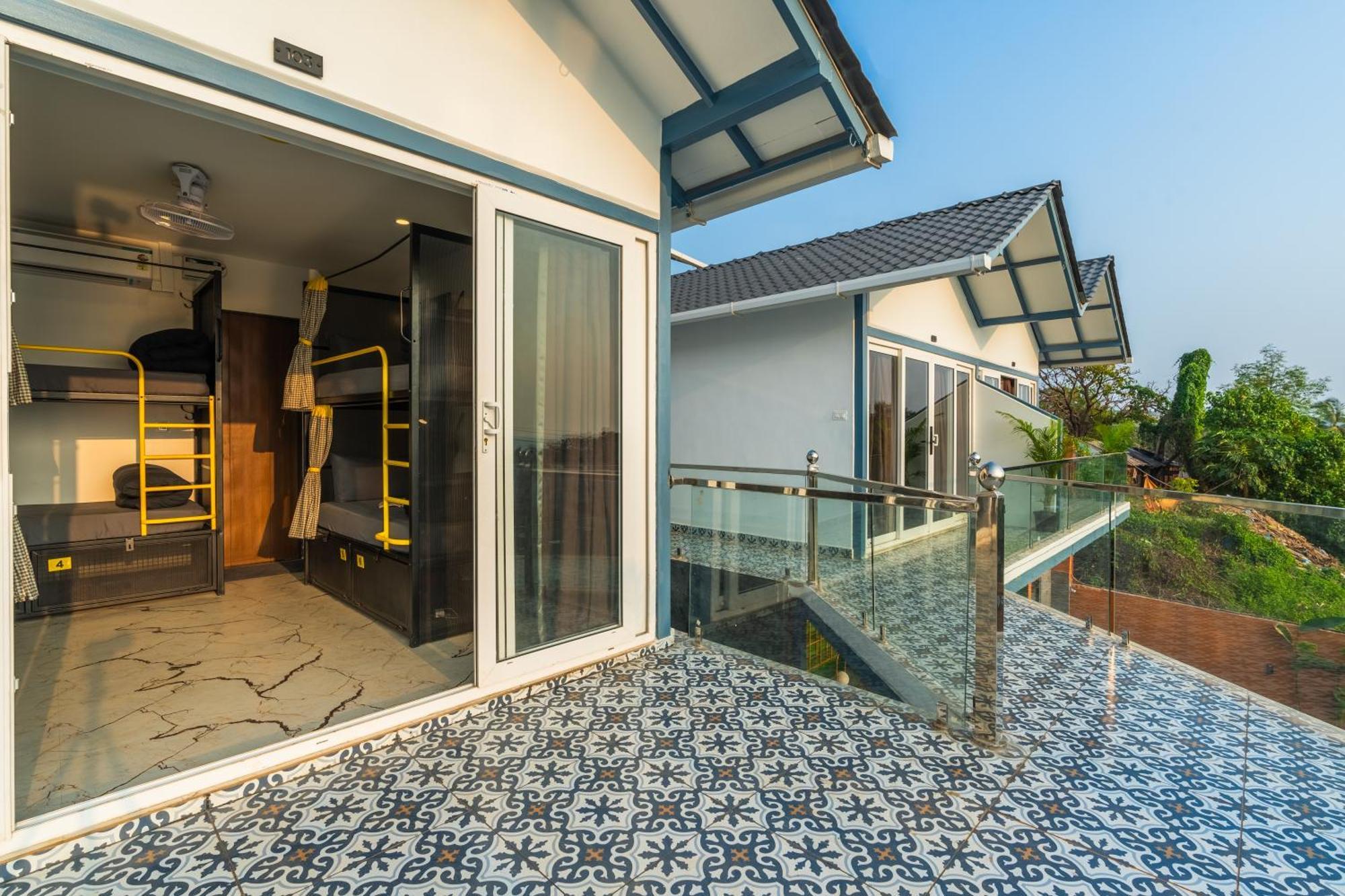The Hosteller Goa, มานเดรม ภายนอก รูปภาพ